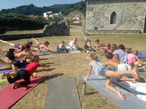 Clases de Yoga y Pilates 32